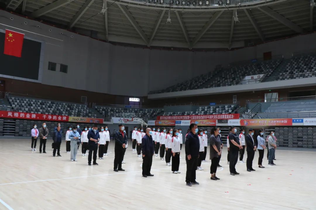 运动比赛前可以洗澡吗_运动会赛前_比赛前运动员们会做些什么