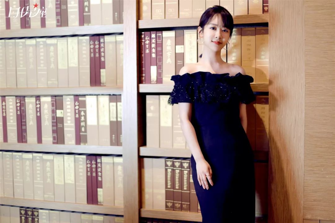 杨紫健身_杨紫上健身房运动_杨紫运动